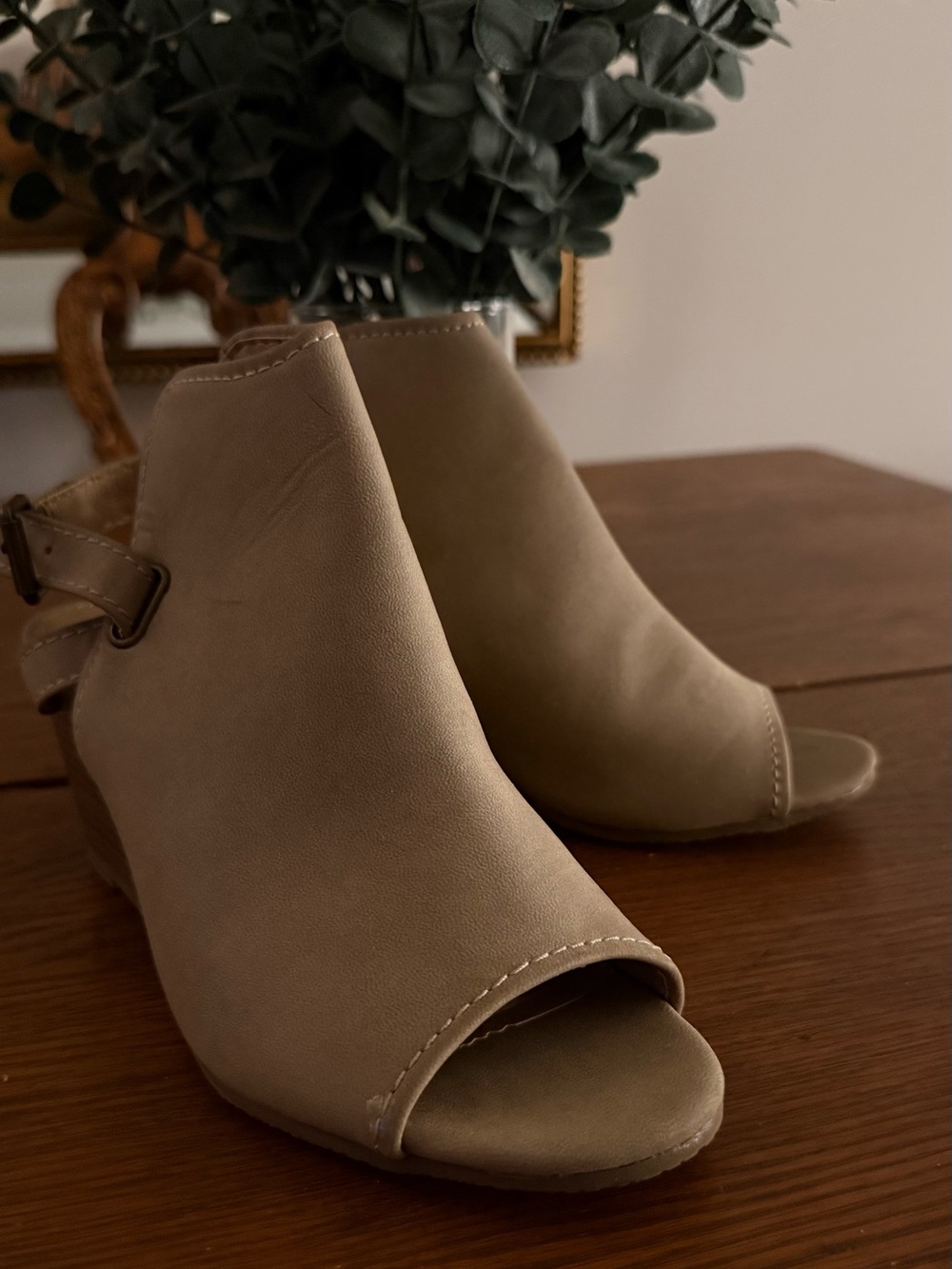 Open-Toe Ankle Strap Sandals in Taupe